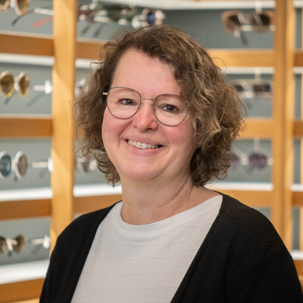 Claudia Gopp, Augenoptikerin